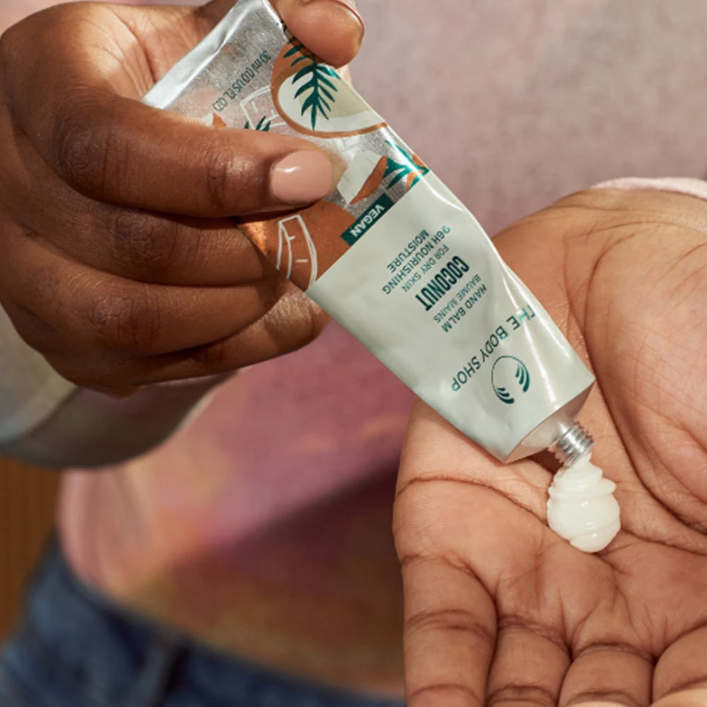 The Body Shop - Kokosový balzam na ruky (30 ml) – Obrázok 3